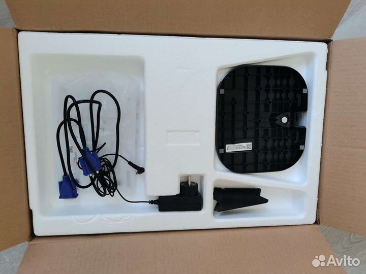 Монитор LG 22MP48A