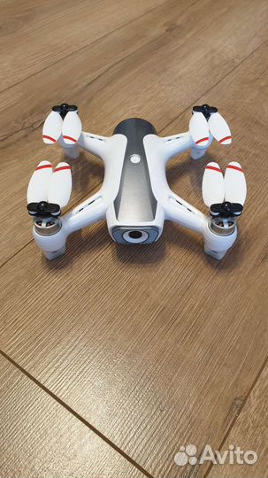 Квадрокоптер syma w1pro+