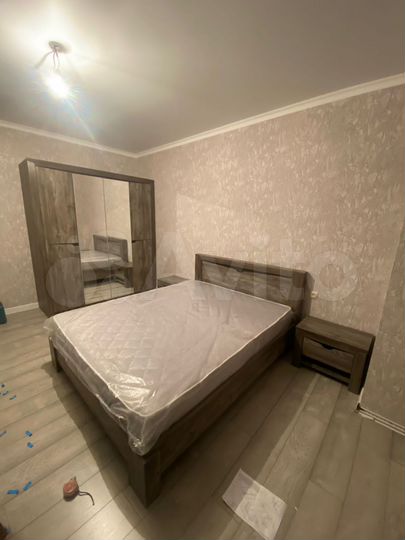 2-к. квартира, 80 м², 8/9 эт.