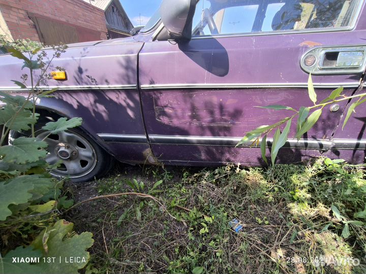 ГАЗ 3110 Волга 2.4 МТ, 2000, 150 000 км