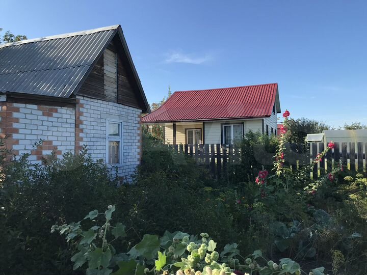 Дача 15 м² на участке 8 сот.