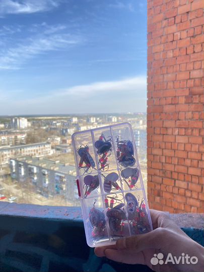 Блесна вертушки с кейсом