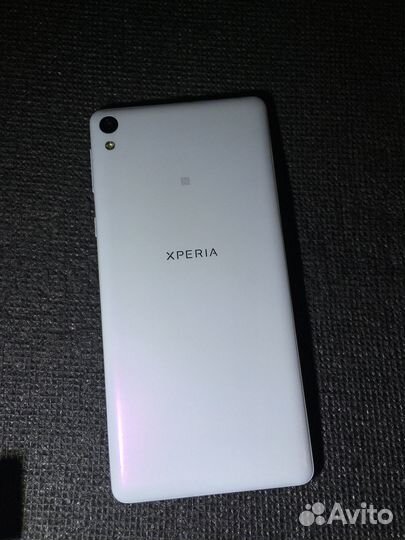 Sony Xperia E5, 16 ГБ
