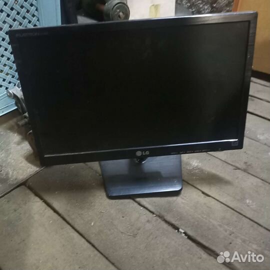 Монитор LG