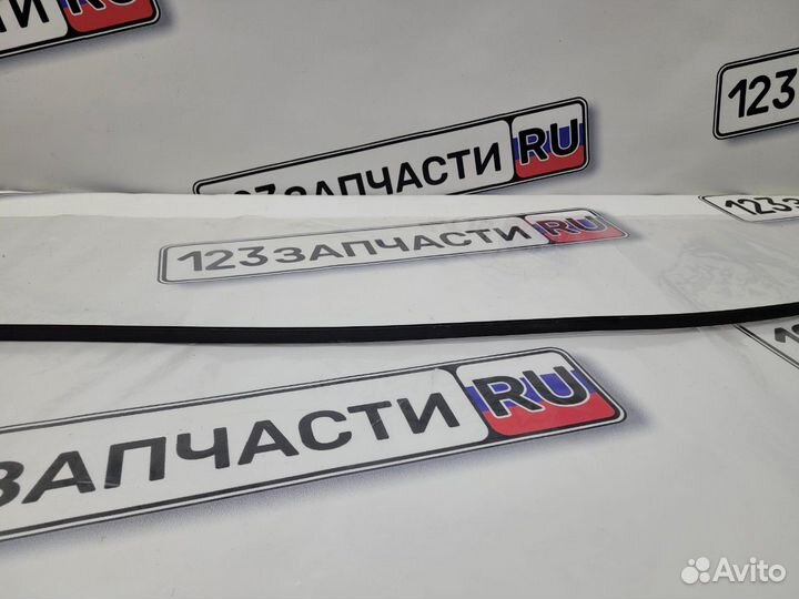 Молдинг крыши левый Toyota Caldina ST210G 3S-FE