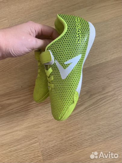 Бутсы кроссовки 28 размер