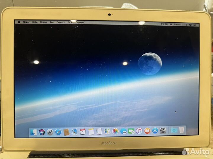 Apple MacBook A1342