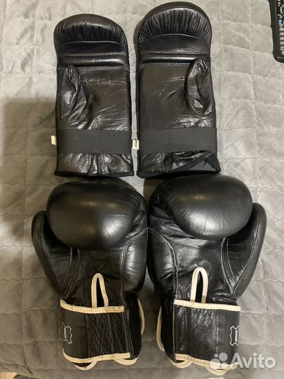 Боксерские перчатки 12 oz