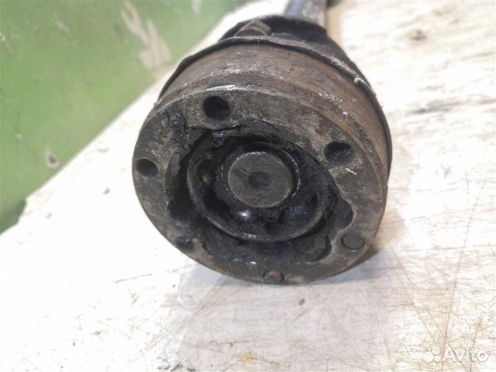 Полуось передняя правая Фольксваген Гольф 3 Венто