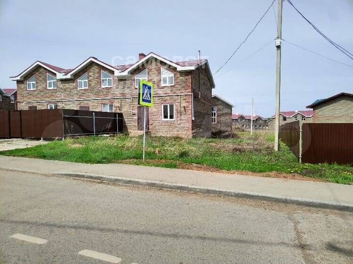 4-к. квартира, 97,3 м², 1/2 эт.