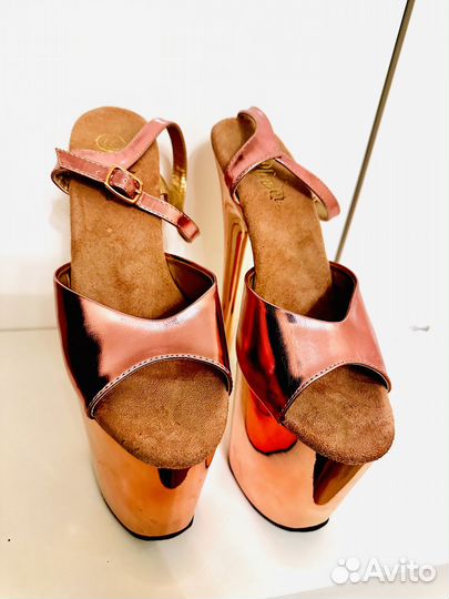 Стрипы pleaser 39 тройки