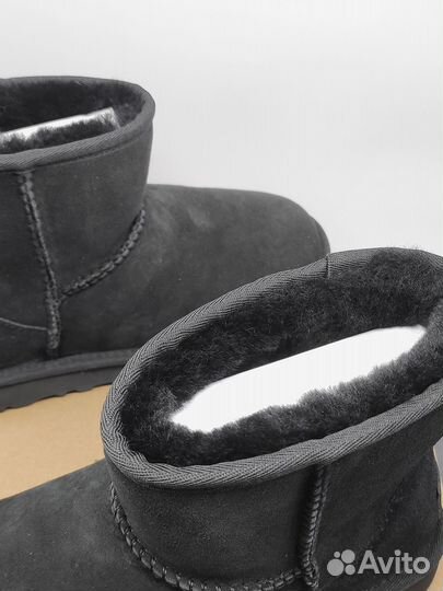Угги UGG Australia Classic Mini black