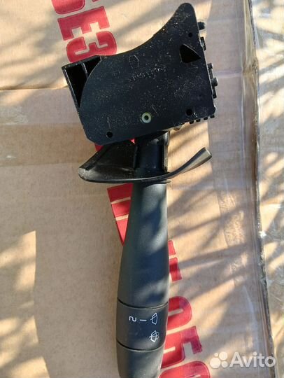 Подрулевой переключатель правый Renault Sandero