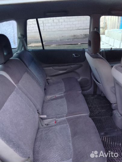 Mazda Premacy 1.8 AT, 2001, битый, 300 000 км