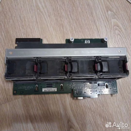 Материнская плата 4 вентилятора