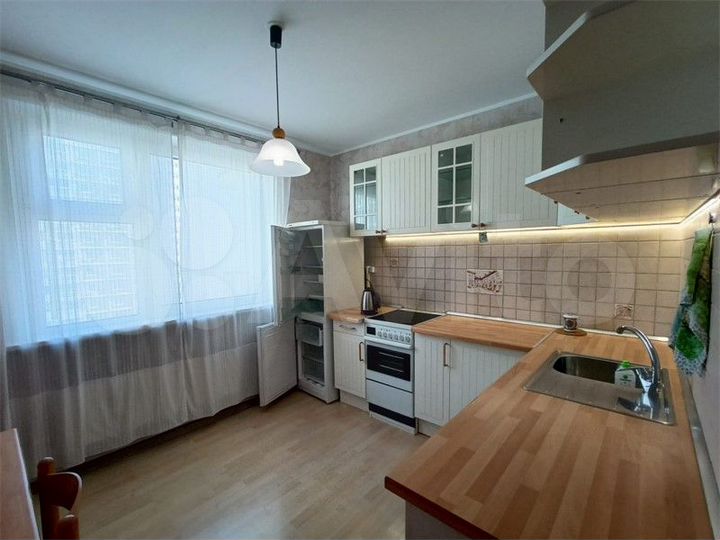 2-к. квартира, 60 м², 10/21 эт.