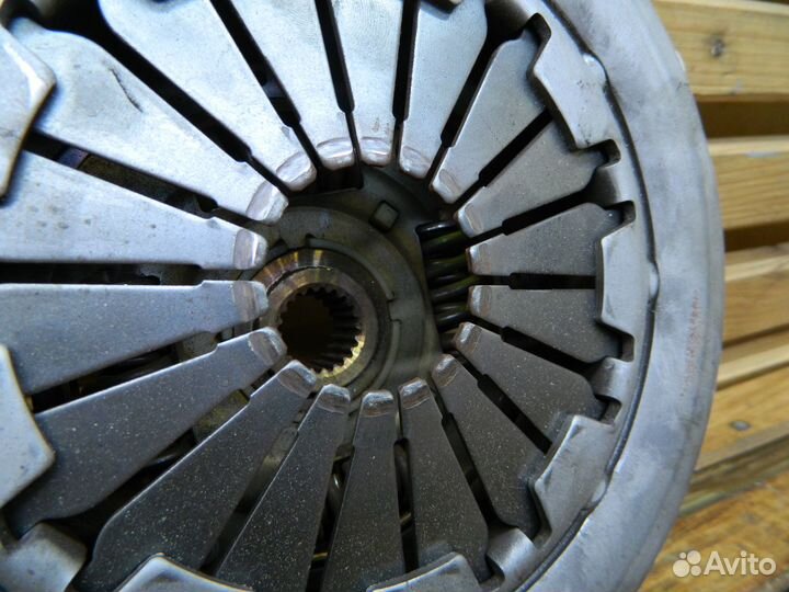 Hyundai Elantra XD 1.6 - корзина, диск сцепления