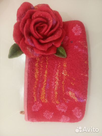 Валенные украшения: цветы из войлока