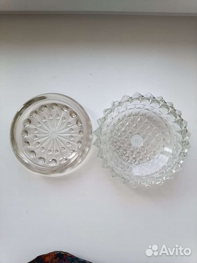 Старинная конфетница-салатница, толстое стекло