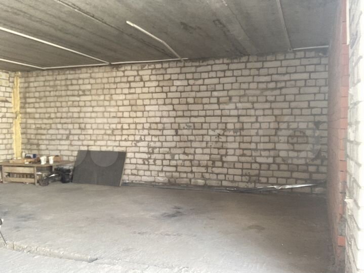 Гараж, > 30 м²