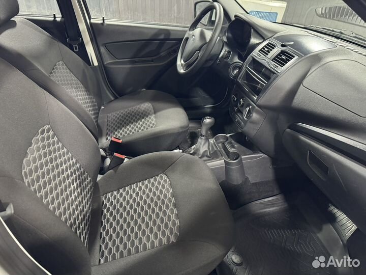 LADA Granta 1.6 МТ, 2023, 14 000 км