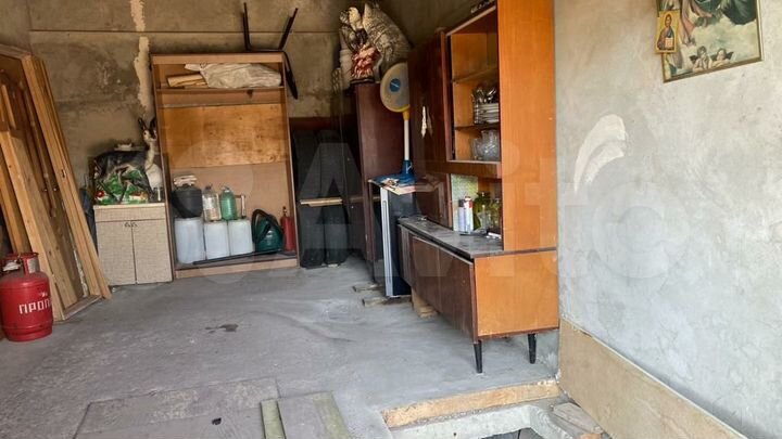 Гараж, > 30 м²