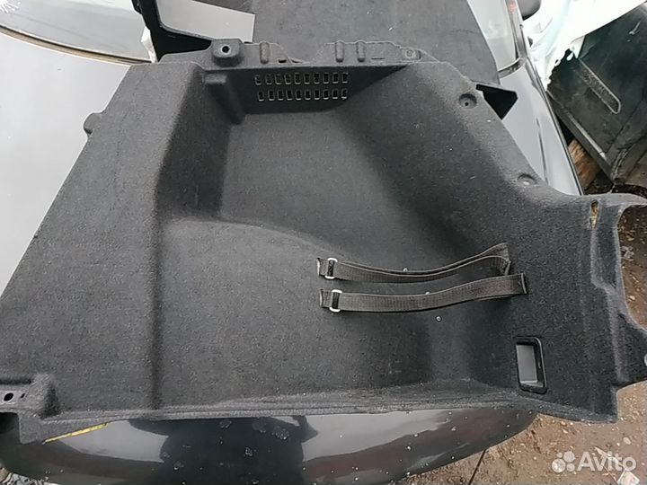 Обшивка стоек багажника Kia Ceed jd 2016 год