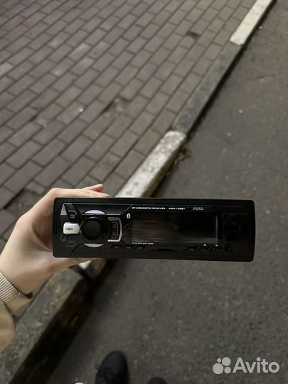 Автомагнитола Aura AMH-105BT