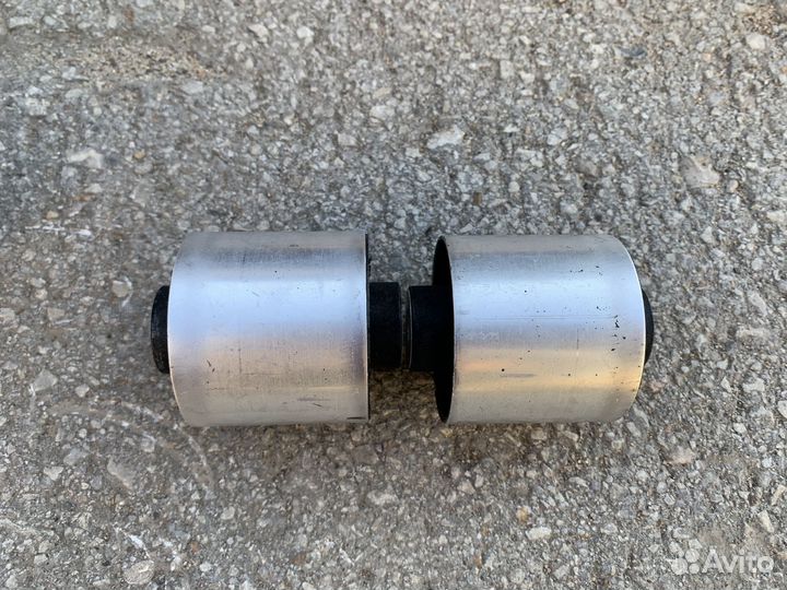 Сайлентблоки Н образного рычага BMW X5 E53