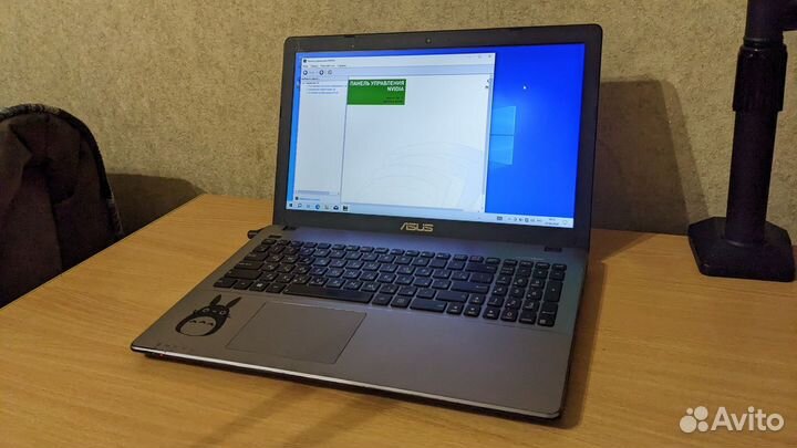 Ноутбук asus X550L 15.6