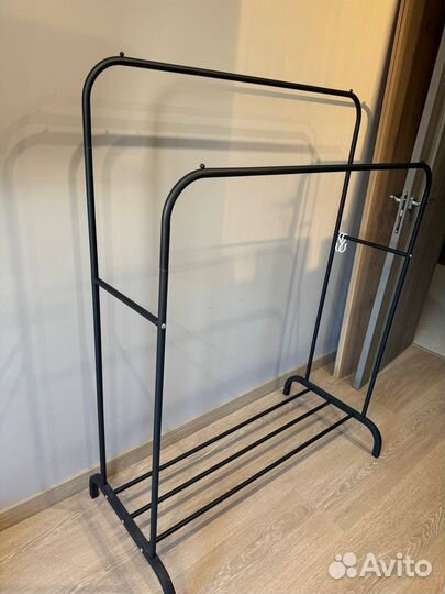 Вешалка для одежды напольная