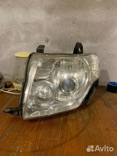 Фары на mitsubishi pajero 4