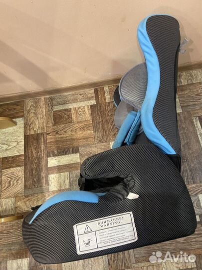 Автомобильное кресло