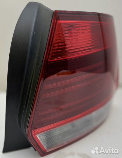 Фонарь задний правый Фольксваген Поло