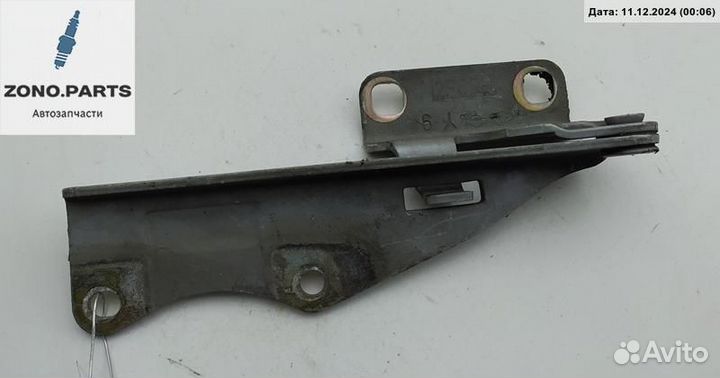 Петля капота правая на Nissan Primera P11 (1999-2002)