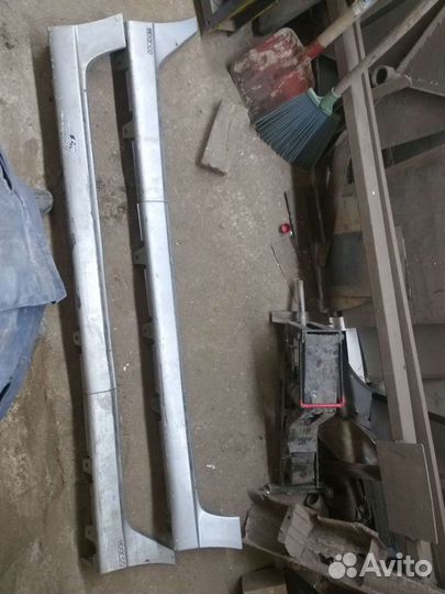 Накладки на пороги nissan cube z 10