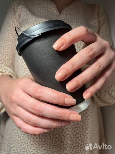 Модель на маникюр