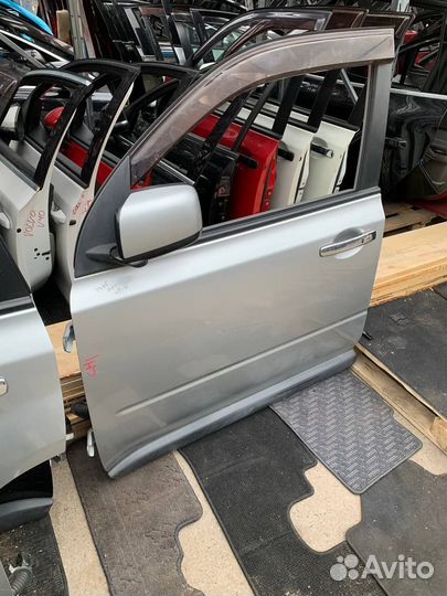 Передняя левая дверь Ниссан Икстрейл T31