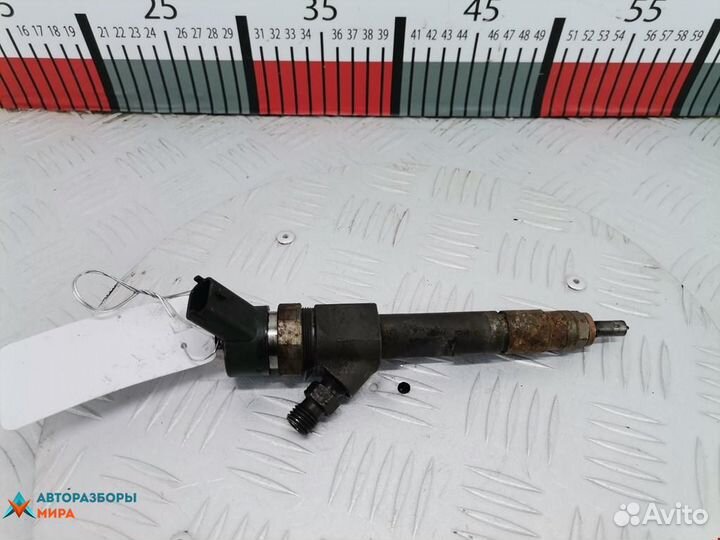 Форсунка Renault Laguna 2 2005 8200389369