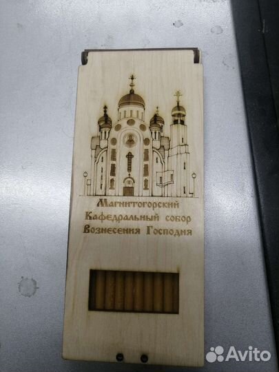 Лазерная резка оргстекла фанеры