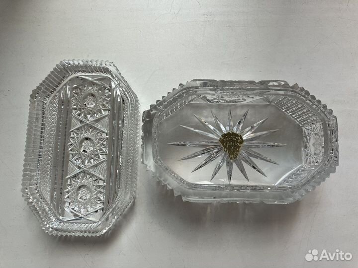 Шкатулка хрустальная