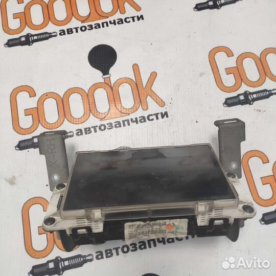 Консоль центральная Nissan Almera N16 Luxury