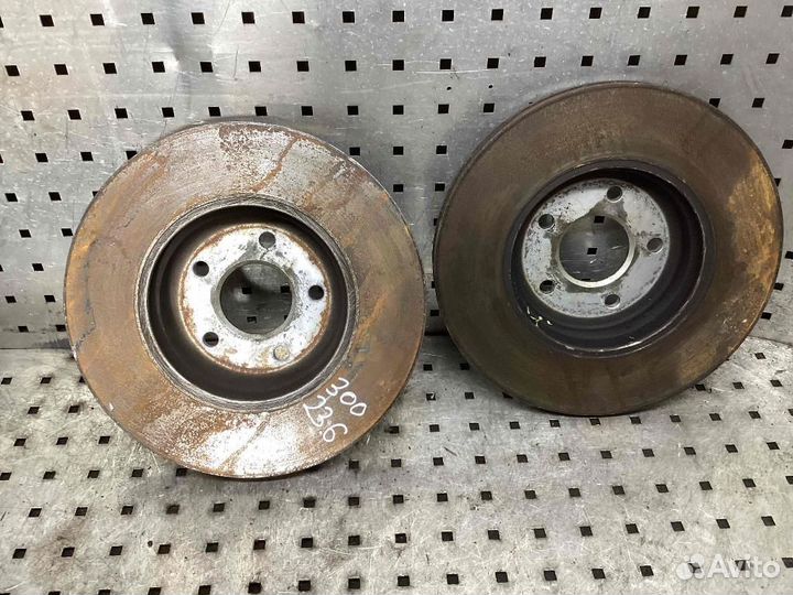 Диск тормозной передний Ford Mondeo