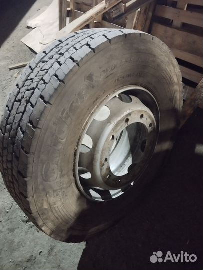 Колесо с диском 295/80R 22.5