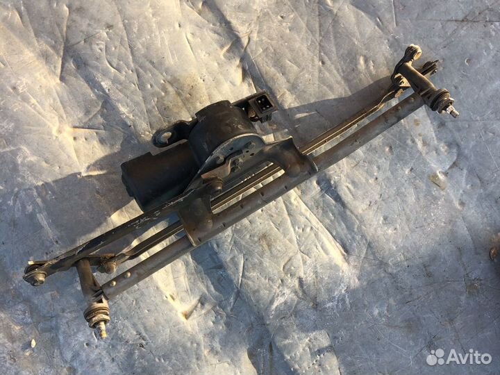 Трапеция дворников BMW E28