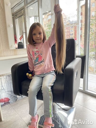 Покупаем волосы в Новороссийске, стрижка в подарок