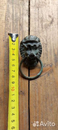 Антикварная дверная ручка