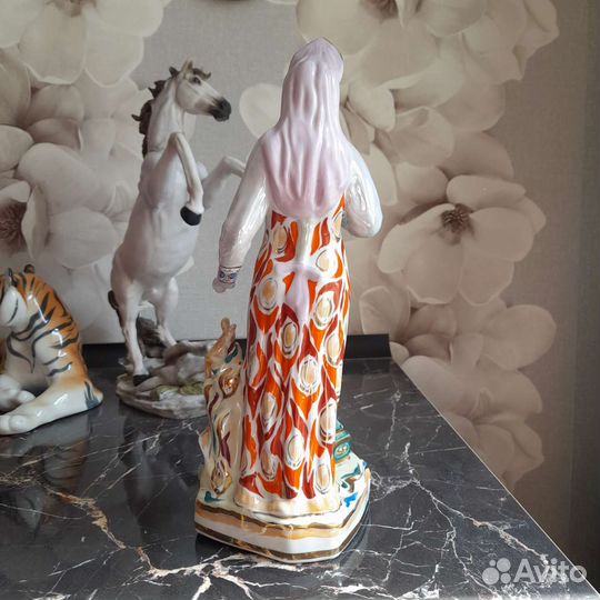 Статуэтка хозяйка медной горы