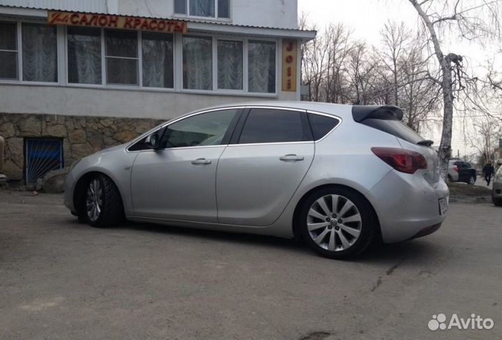 Спойлер Irmscher Opel Astra J HB 5D