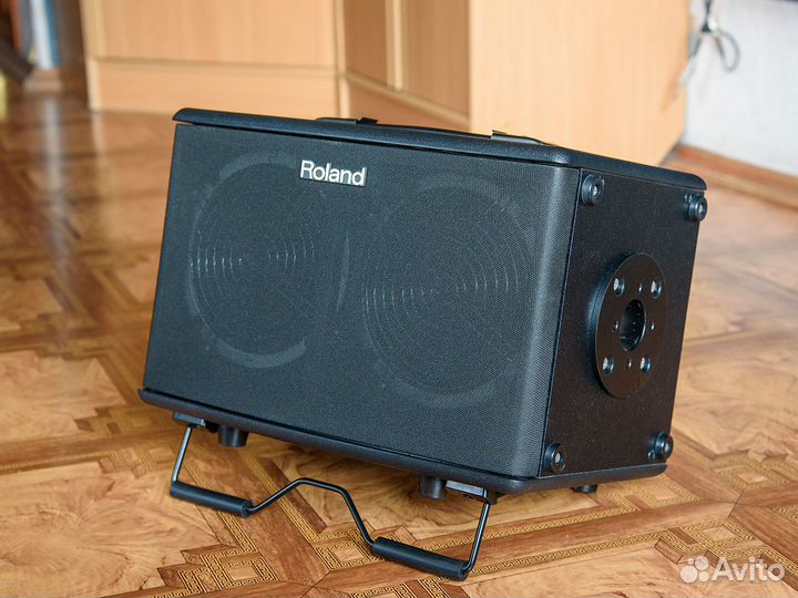 Комбоусилитель Roland AC-40 акуст.гитары и микроф